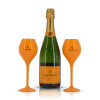 Veuve Clicquot Brut mit 2 orangefarbenen Gläsern