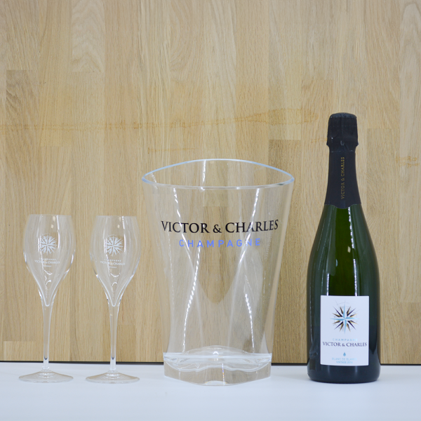 Victor & Charles Blanc de Blancs Vintage 2016 mit Cooler und 2 Gläser